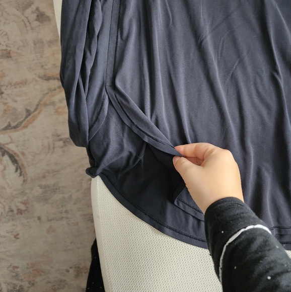 Lululemon Draped Bum Covering Long Sleeve in Black - Picture 2 of 5